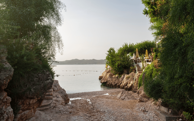 Kaş küçükçakıl halk plajı