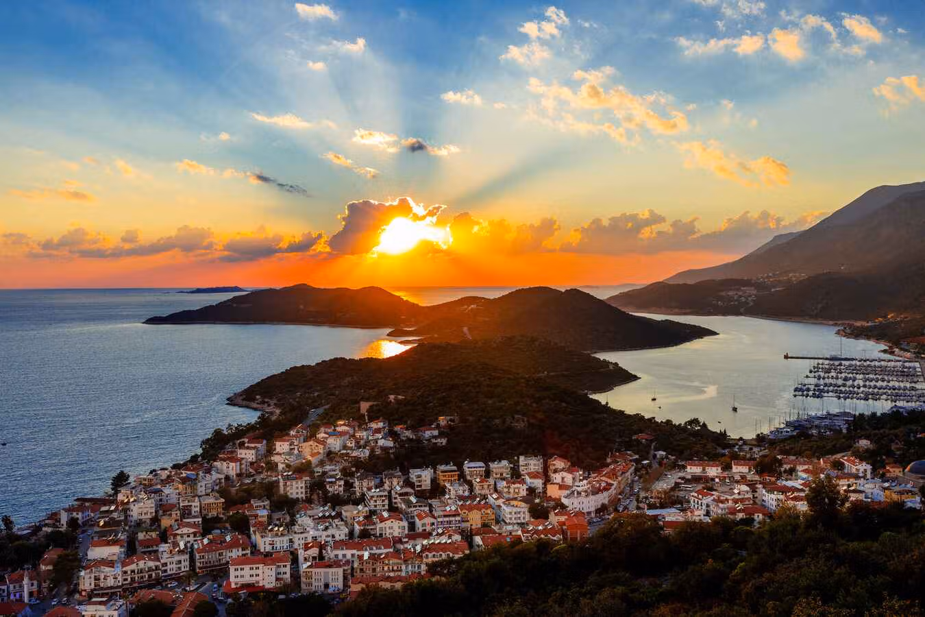 Romantik Günbatımı Turu: Özel Yatla Kaş Kıyılarında